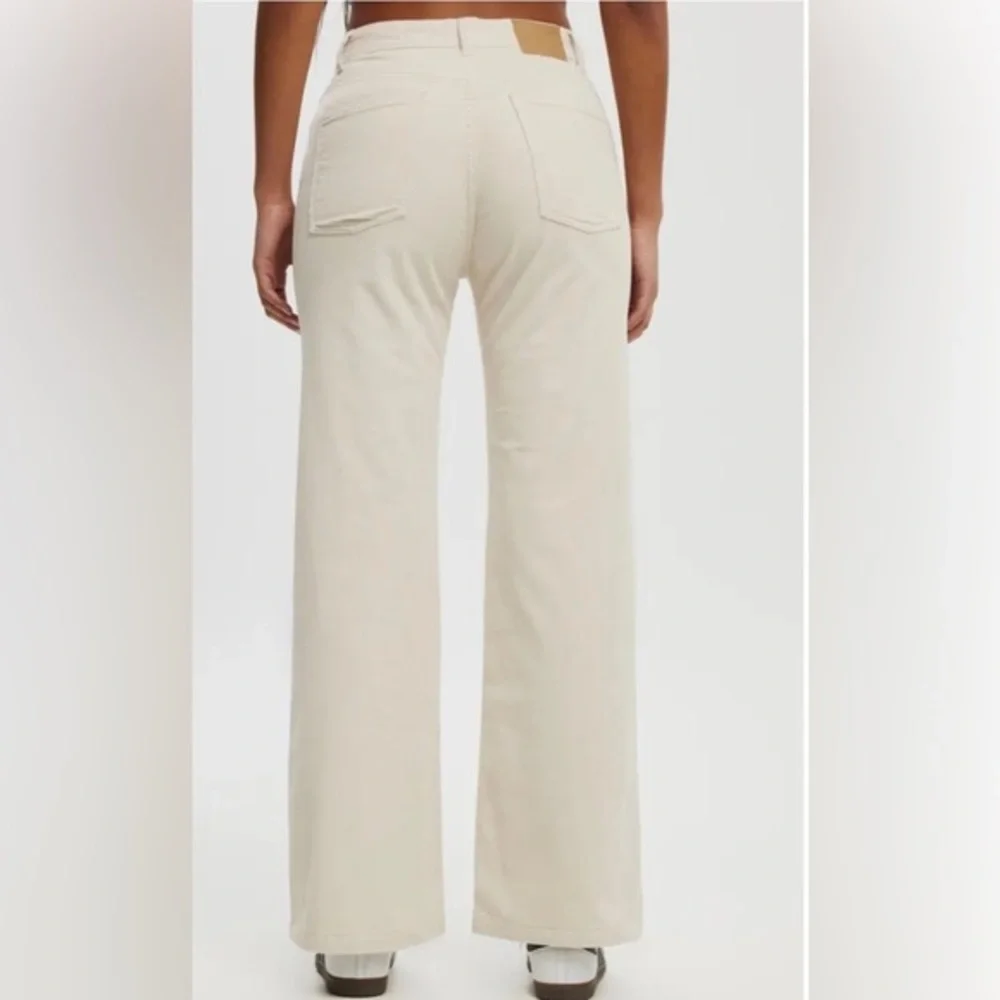 Cotton On Women's porcelain cream Cord Wide-Leg corduroy Jeans pants size 18 new
